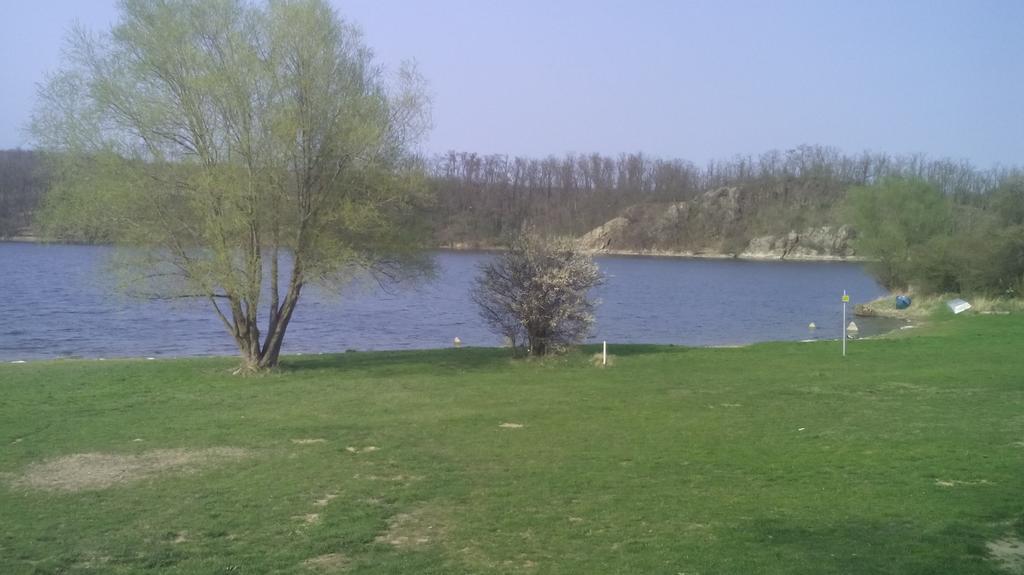 Mobilheim Josefina - Vyrovicka Prehrada Hotel Vyrovice Kültér fotó